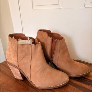 Kelsi Dagger Tan Ankle Booties